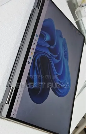 New Laptop Lenovo Yoga 7i 16GB Intel Core I7 SSD 512GB