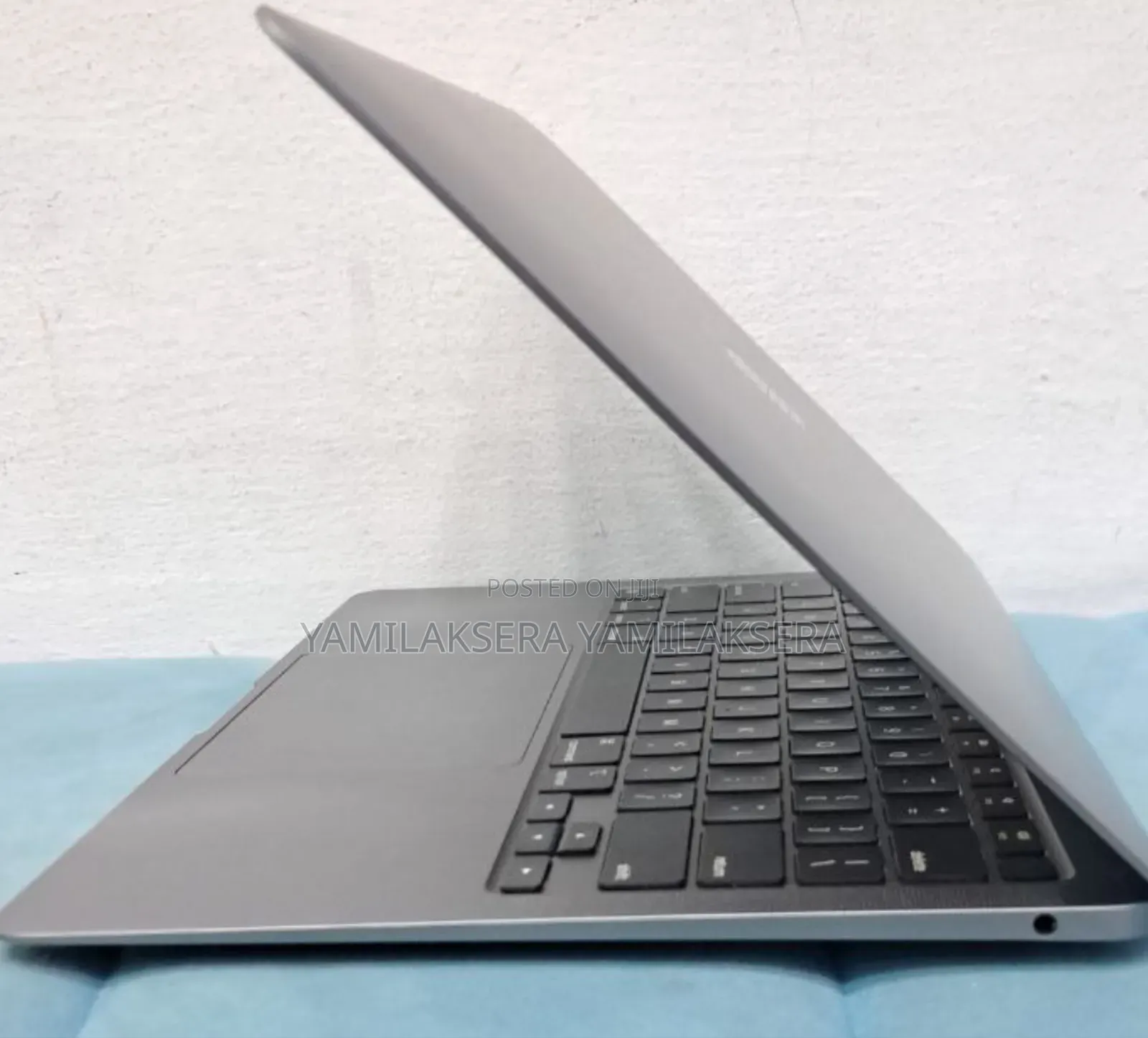 New Laptop Apple MacBook Air 2020 M1 16GB Apple M1 SSD 256GB