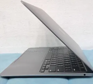 New Laptop Apple MacBook Air 2020 M1 16GB Apple M1 SSD 256GB