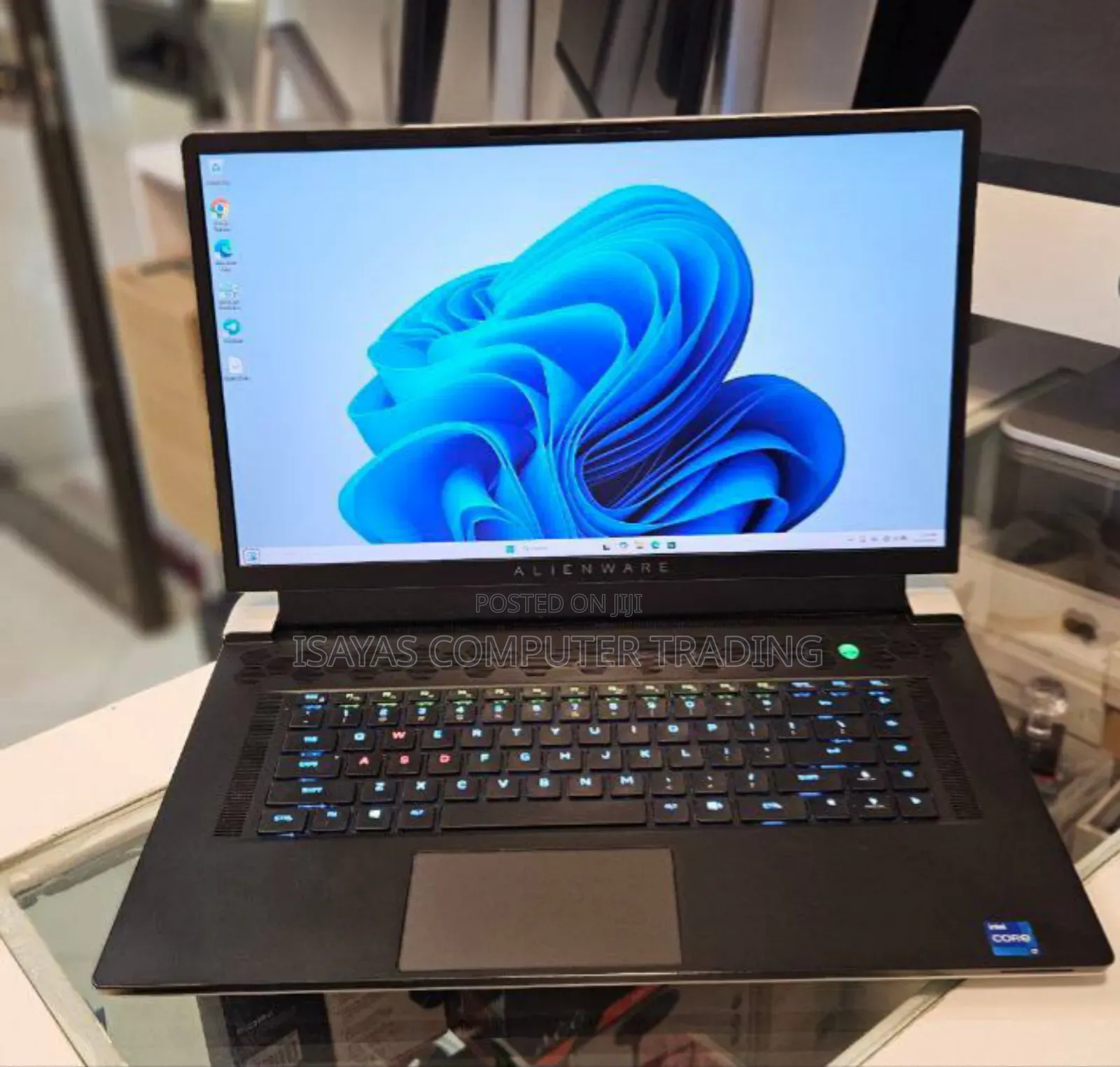 New Laptop Alienware Area-51m 16GB Intel Core I7 SSD 512GB