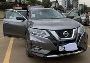 Photo - Nissan X-Trail 2022 Gray