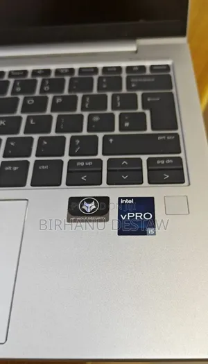 Photo - New Laptop HP EliteBook 830 16GB Intel Core I5 SSD 512GB