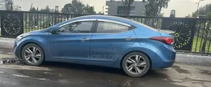 Hyundai Avante 2014 Blue