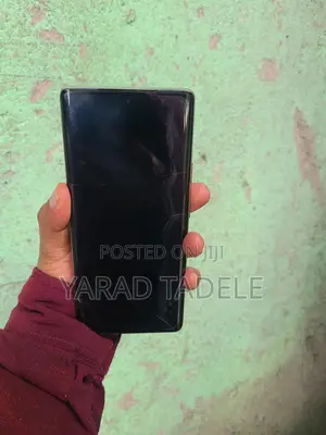 Photo - New Tecno Spark 20 256 GB Blue