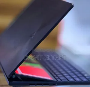 New Laptop Asus ZenBook 13 UX331UN 32GB Intel Core I7 SSD 1T