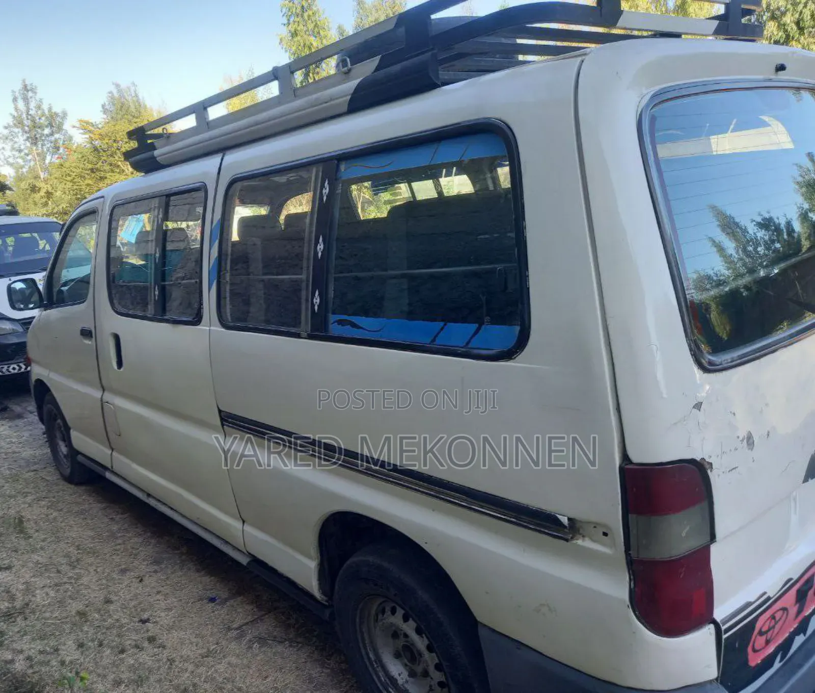Toyota HiAce 1998 White