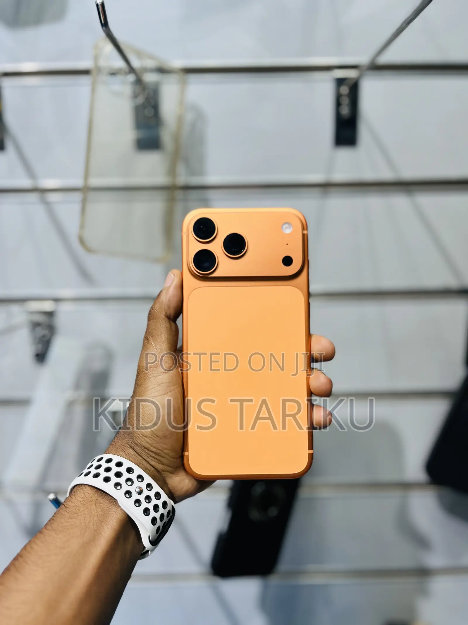 New Apple iPhone 17 Pro Max 256 GB Orange