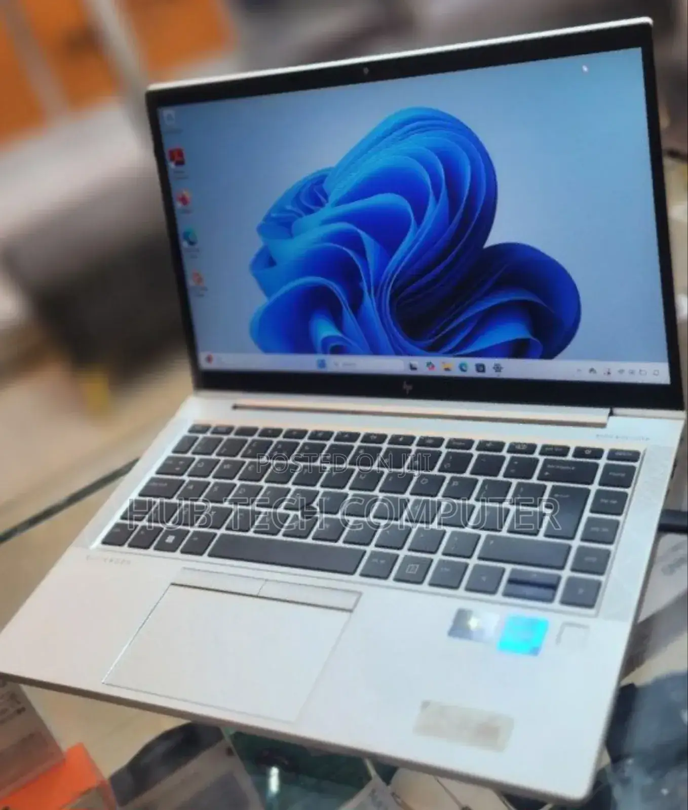 New Laptop HP EliteBook 840 G8 16GB Intel Core I7 SSD 512GB