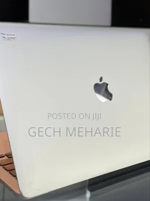 Photo - New Laptop Apple MacBook Pro M1 8GB Apple M1 Pro SSD 512GB