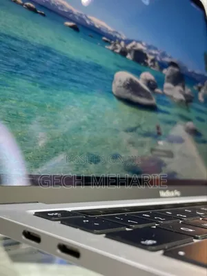 New Laptop Apple MacBook Pro M1 8GB Apple M1 Pro SSD 512GB