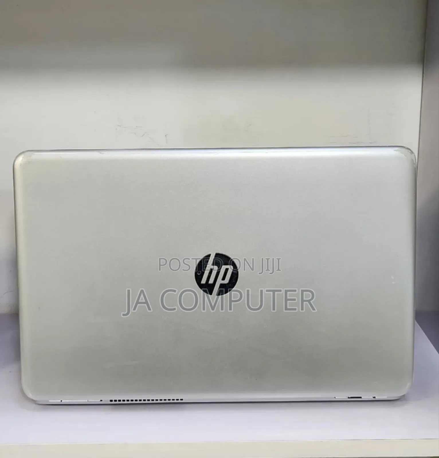 New Laptop HP Pavilion 15 8GB Intel Core I5 SSD 256GB