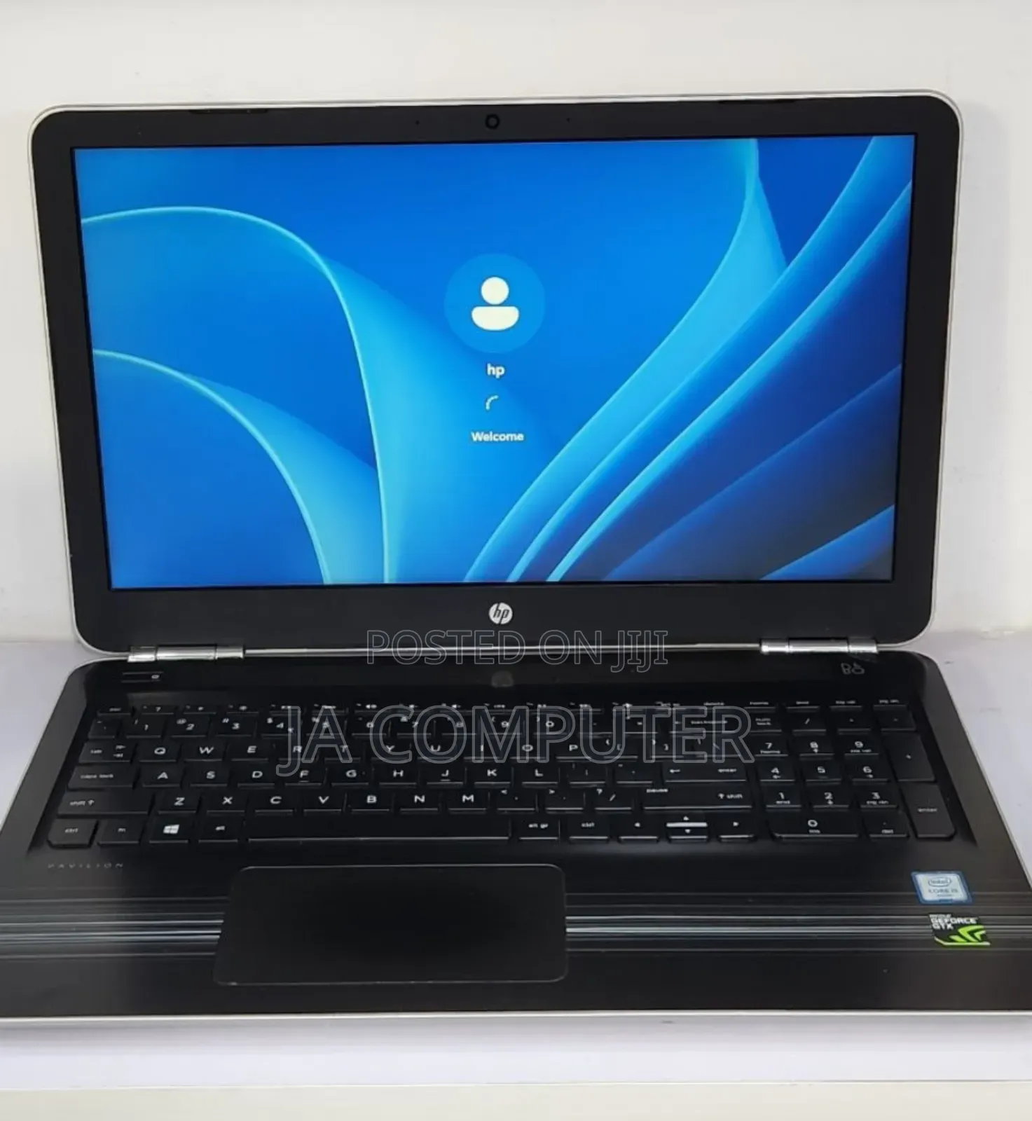 New Laptop HP Pavilion 15 8GB Intel Core I5 SSD 256GB