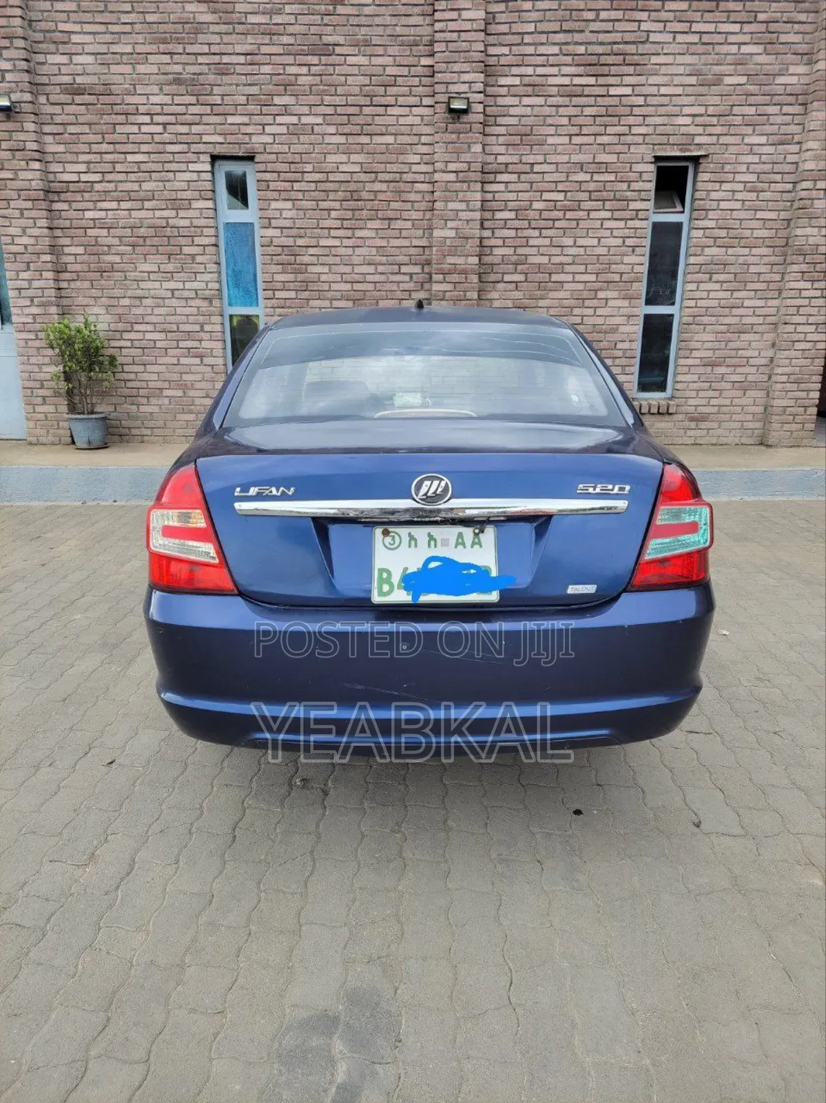 Lifan 520 2012 Blue