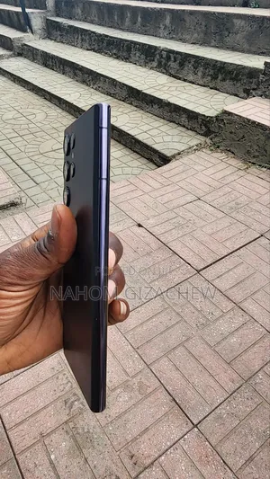 New Samsung Galaxy S22 Ultra 256 GB Black