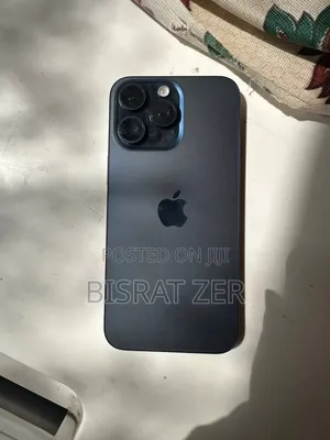 Photo - New Apple iPhone 15 Pro Max 256 GB Gray