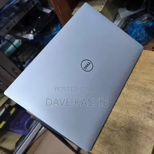 New Laptop Dell Precision 5540 16GB Intel Core I5 SSD 256GB