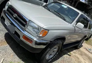 Toyota 4-Runner 1997 White