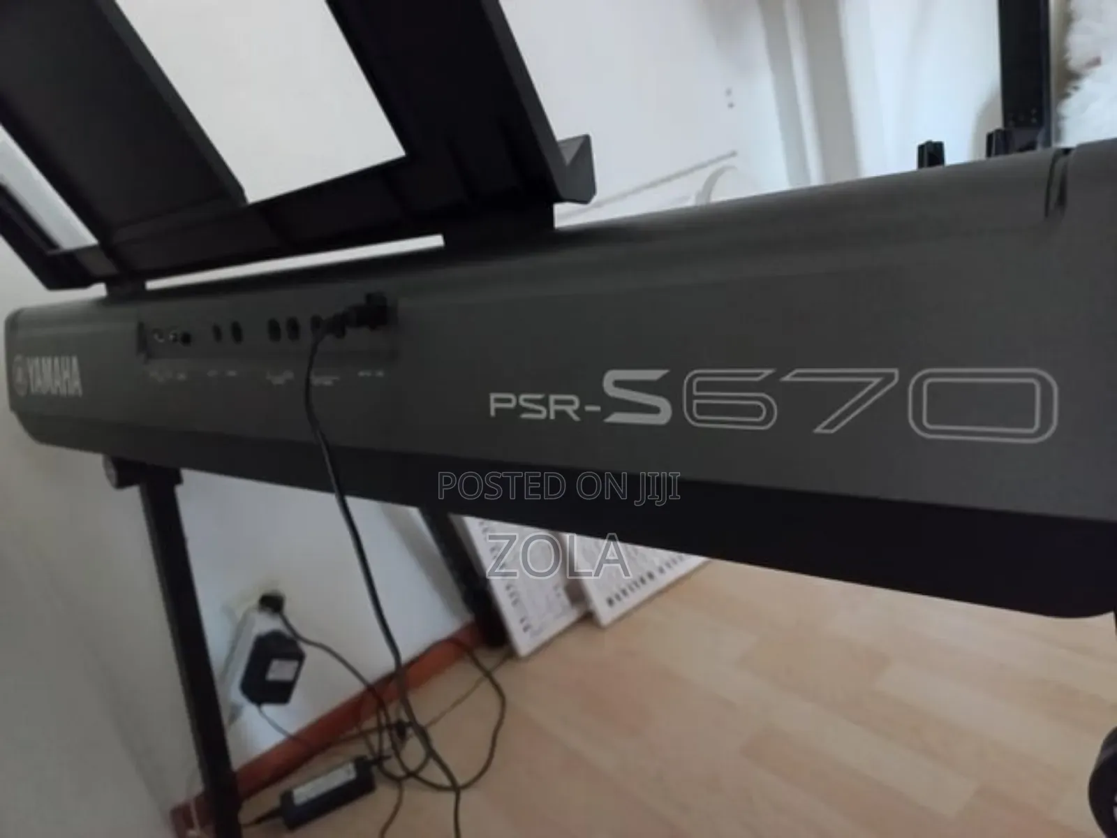 Yamaha PSR S 670