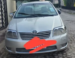 Photo - Toyota Corolla 2007 Gold