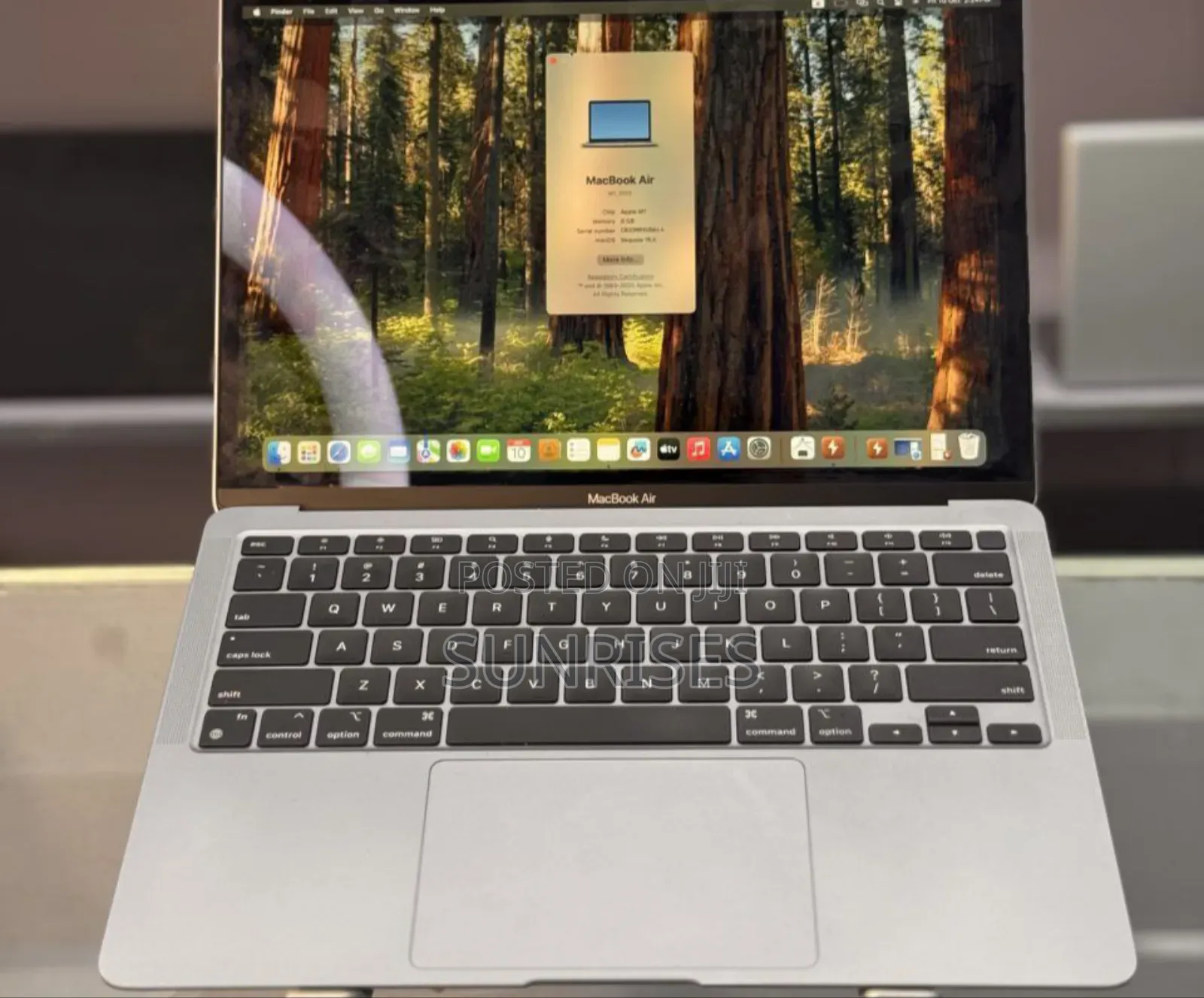 New Laptop Apple MacBook Air 2020 M1 8GB Apple M1 SSD 256GB