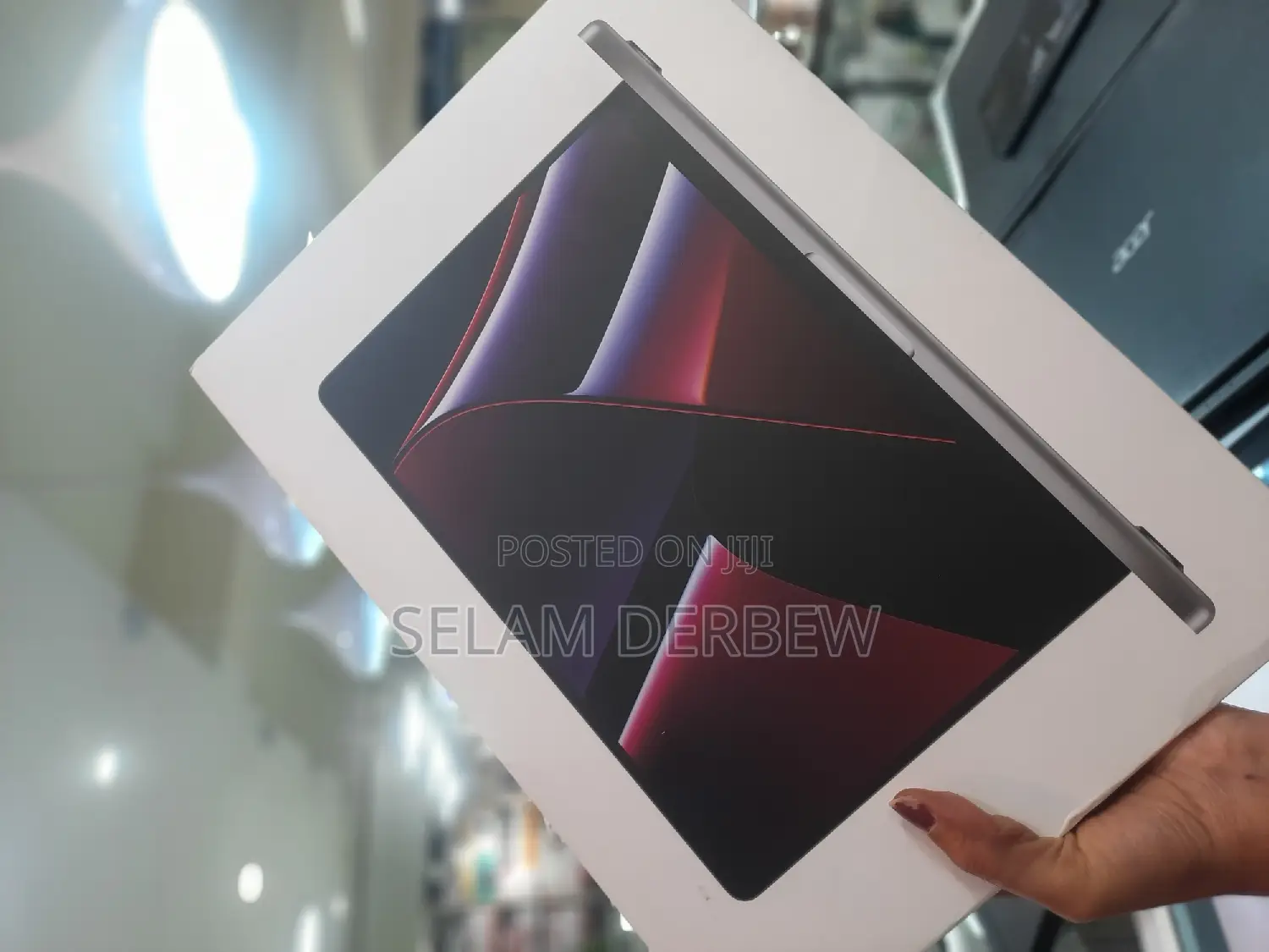 New Laptop Apple MacBook Pro 2022 M2 16GB Apple M2 SSD 1T