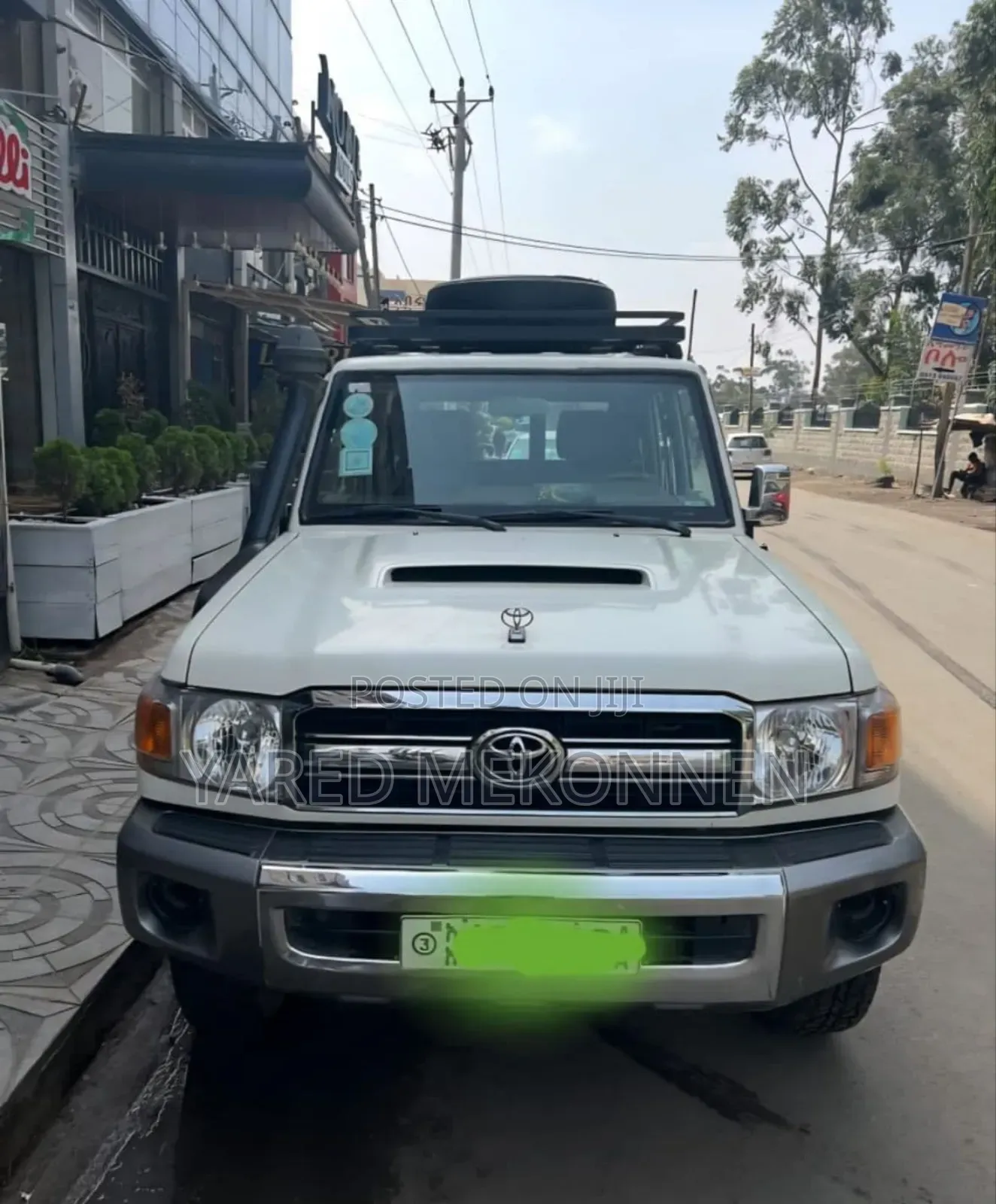 Toyota Land Cruiser 2017 White