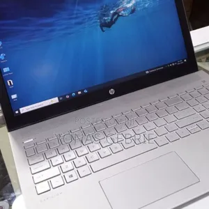 New Laptop HP Pavilion 15 8GB Intel Core I5 HDD 1T