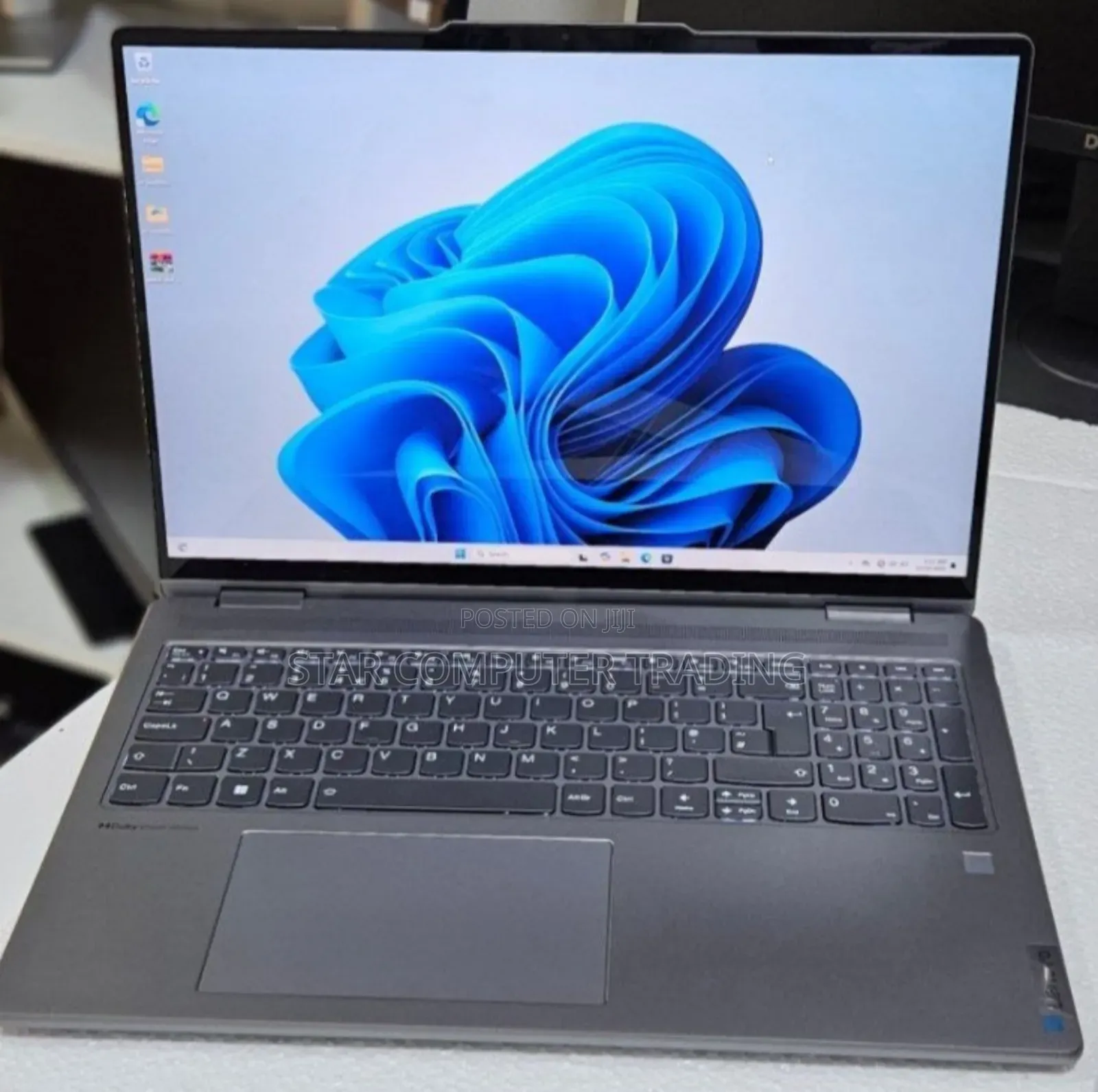 New Laptop Lenovo Yoga 7i 16GB Intel Core I7 SSD 512GB