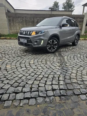 Suzuki Vitara 2020 Gray