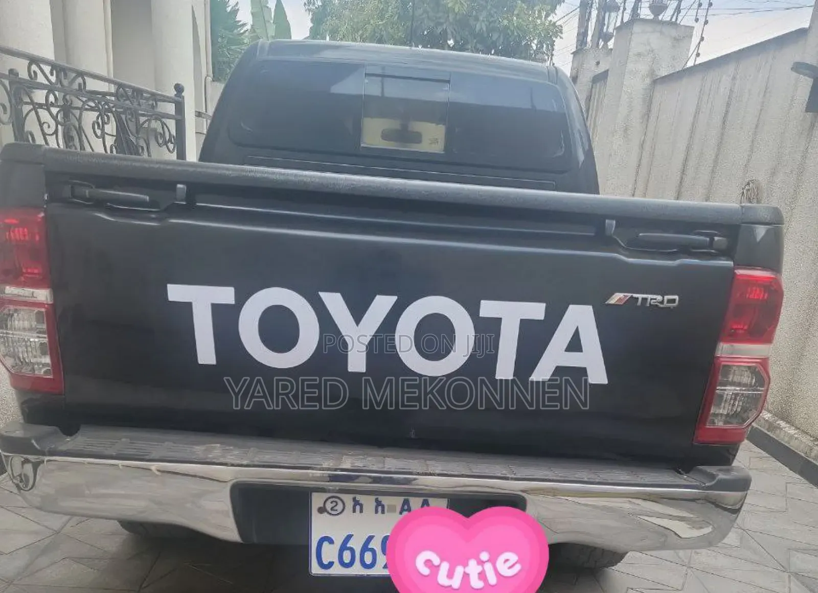 Toyota Hilux 2013 Black