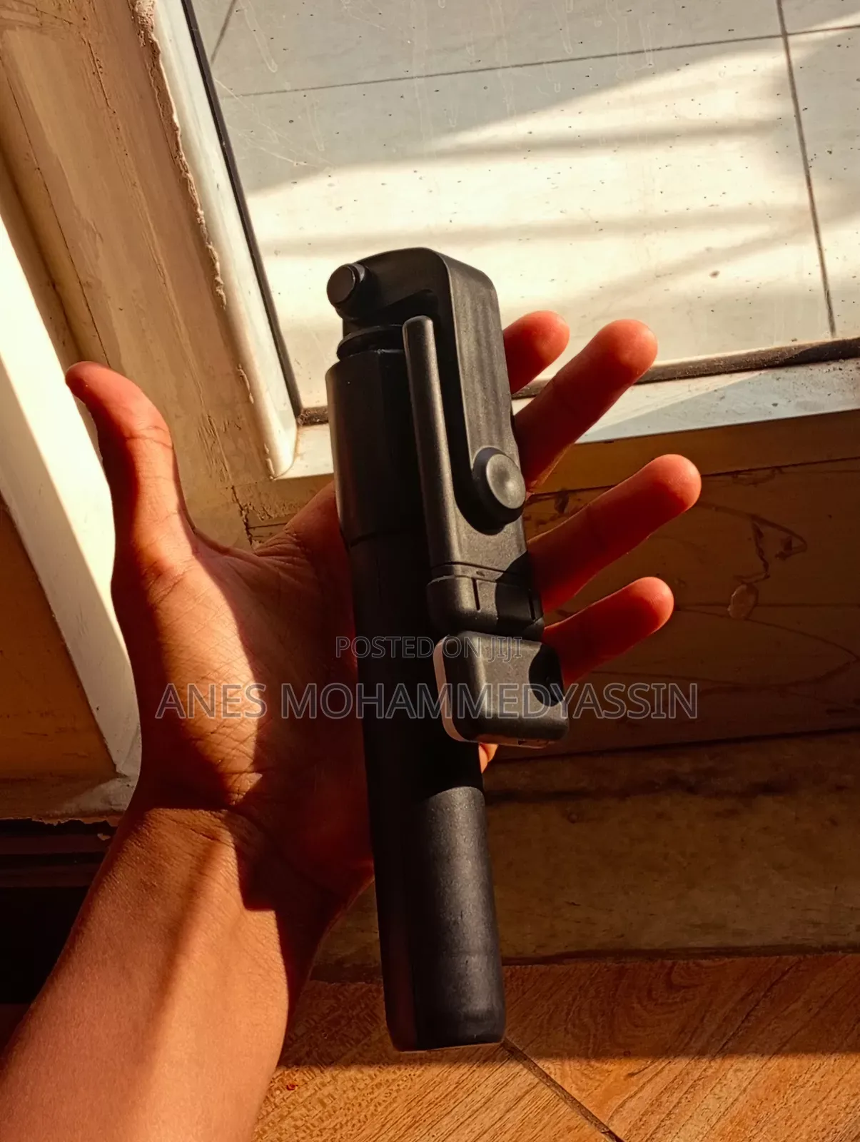 Selfie Stick R1s | Black Video/Photo Recorder Stand