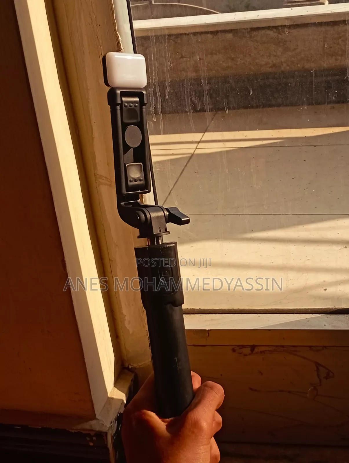 Selfie Stick R1s | Black Video/Photo Recorder Stand
