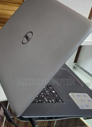 New Laptop Dell Inspiron 15 8GB Intel Core I7 SSD 1T