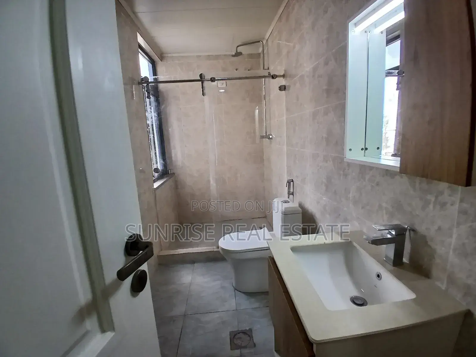 3bdrm Apartment in Bole for sale