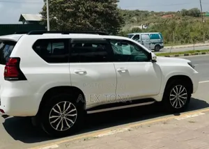 Toyota Land Cruiser Prado 2020 White