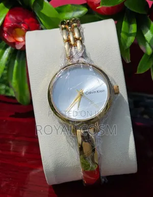 Photo - Minimalist Ck Women's Watches