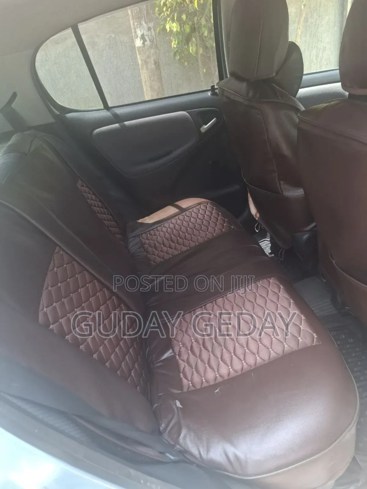 Toyota Vitz 2004 Silver