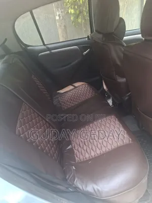 Toyota Vitz 2004 Silver