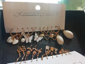 Photo - የጆሮ ጌጦች (High Quality Earrings)