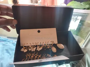 የጆሮ ጌጦች (High Quality Earrings)