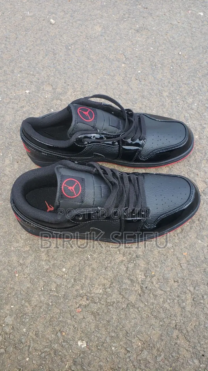 Brook Brand Shose and Perfume