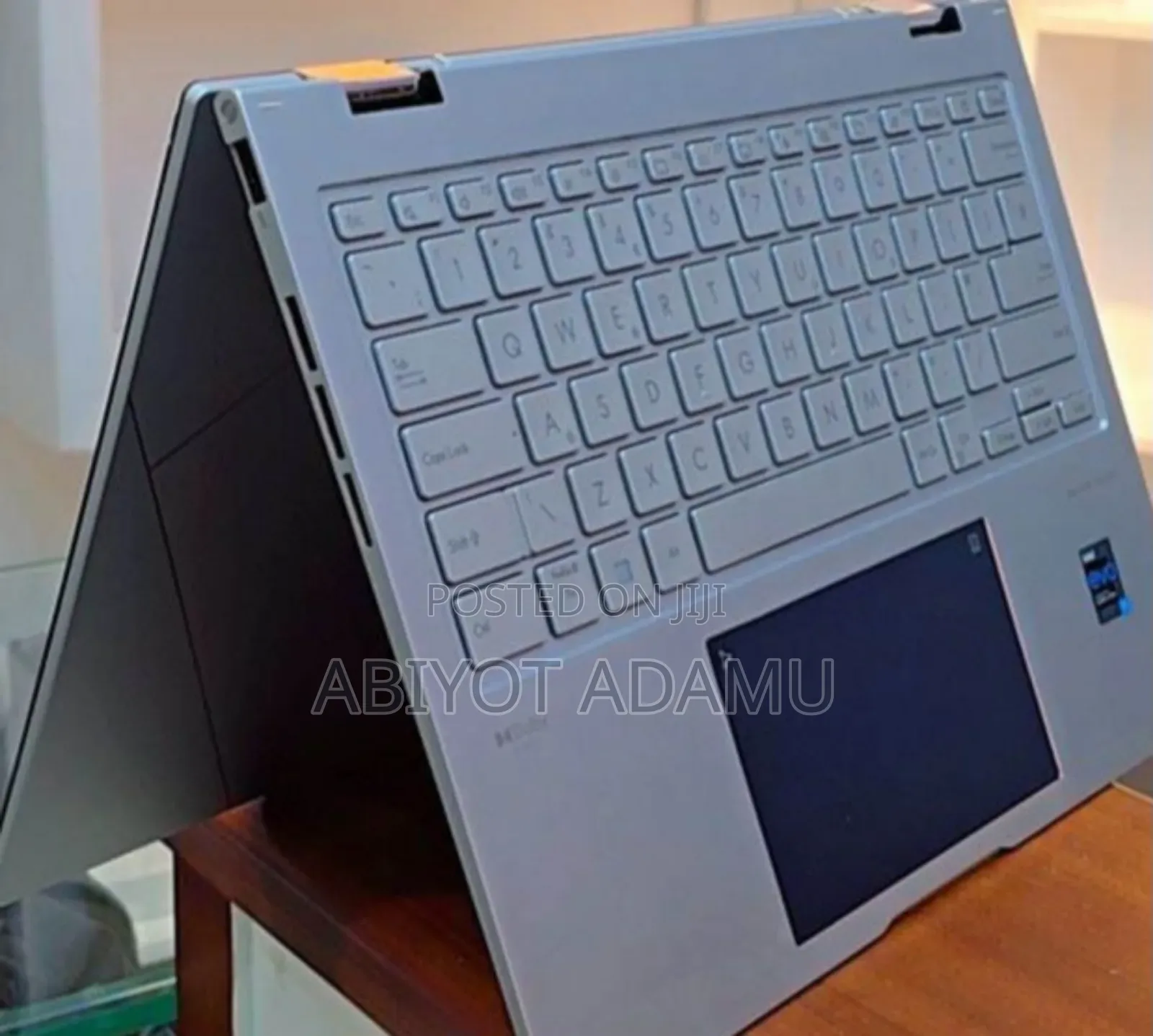 New Laptop Asus ZenBook Flip 14 UX461UA 16GB Intel Core I7 SSD 512GB