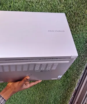 Photo - New Laptop Asus VivoBook 15 X505BA 8GB Intel Core I7 SSD 256GB