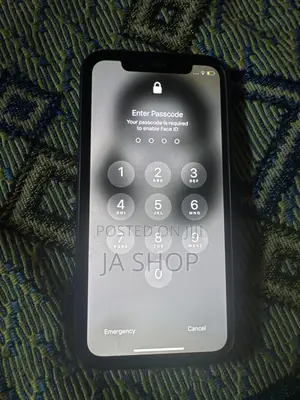 Apple iPhone X 64 GB Black