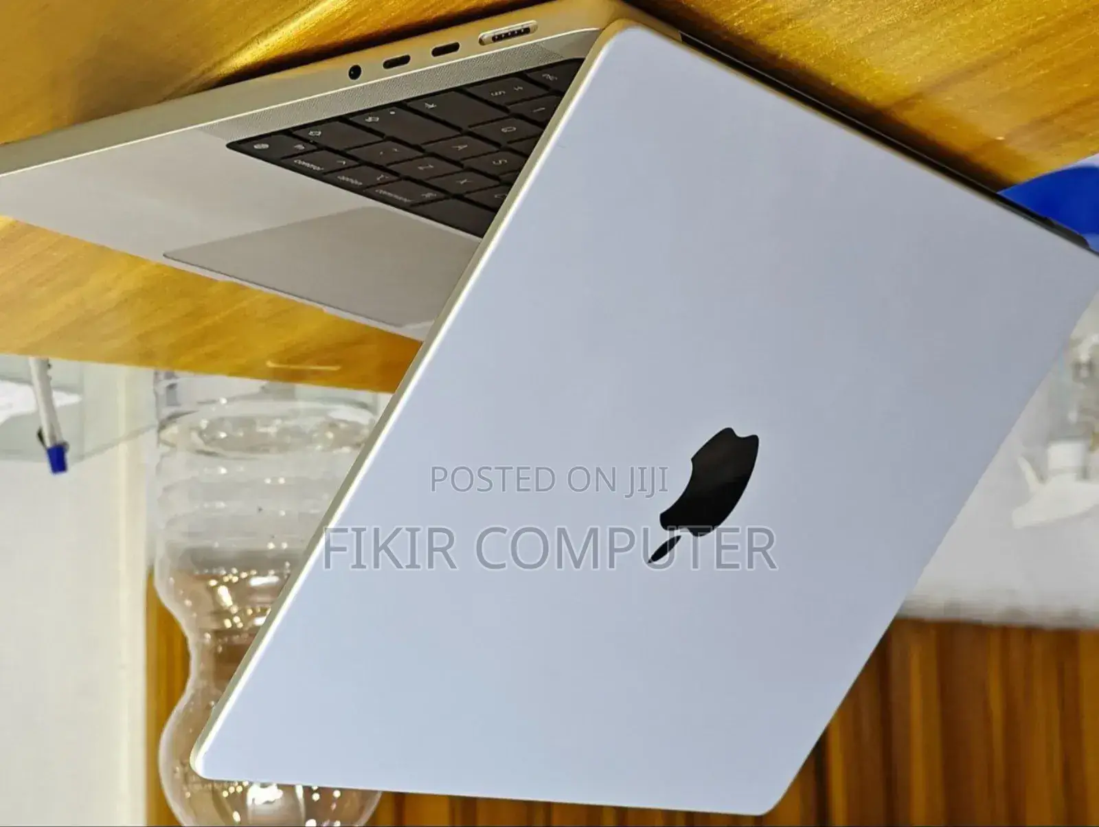 New Laptop Apple MacBook Pro M1 16GB Apple M4 Pro SSD 1T