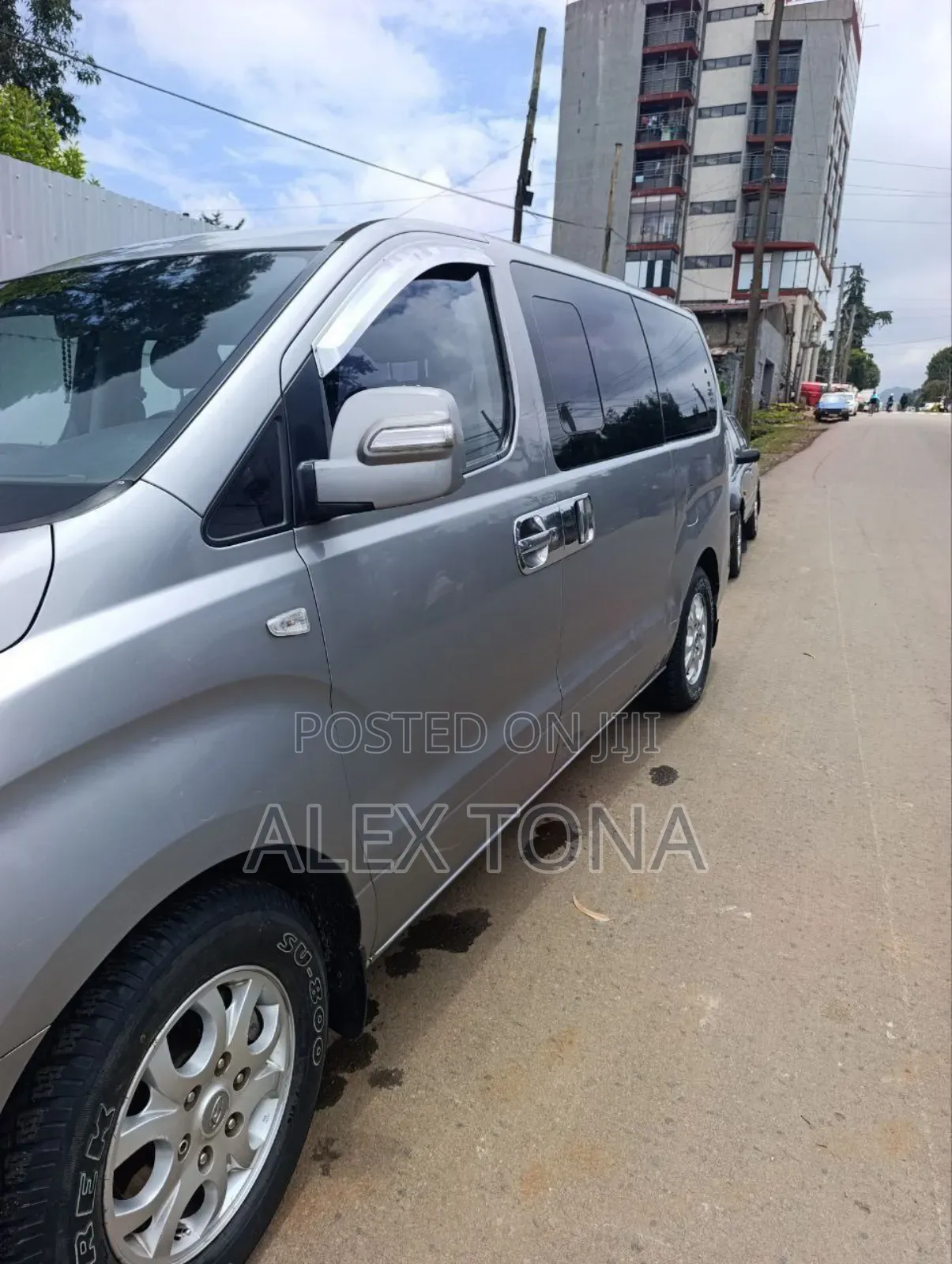 Hyundai Starex 2012 Silver