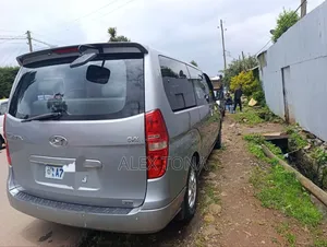 Hyundai Starex 2012 Silver