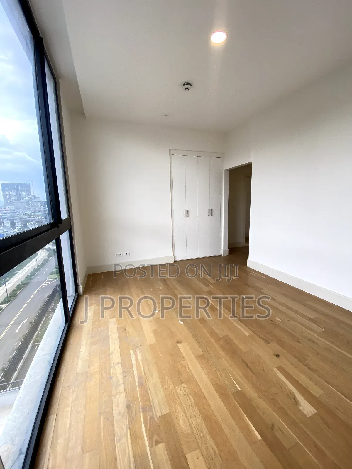 3bdrm Apartment in Kirkos for rent