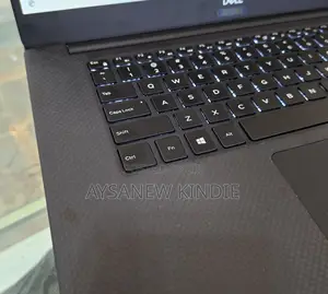 New Laptop Dell Precision 5540 16GB Intel Core I5 SSD 256GB