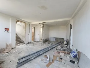 5bdrm House in Ayat, Bole for sale